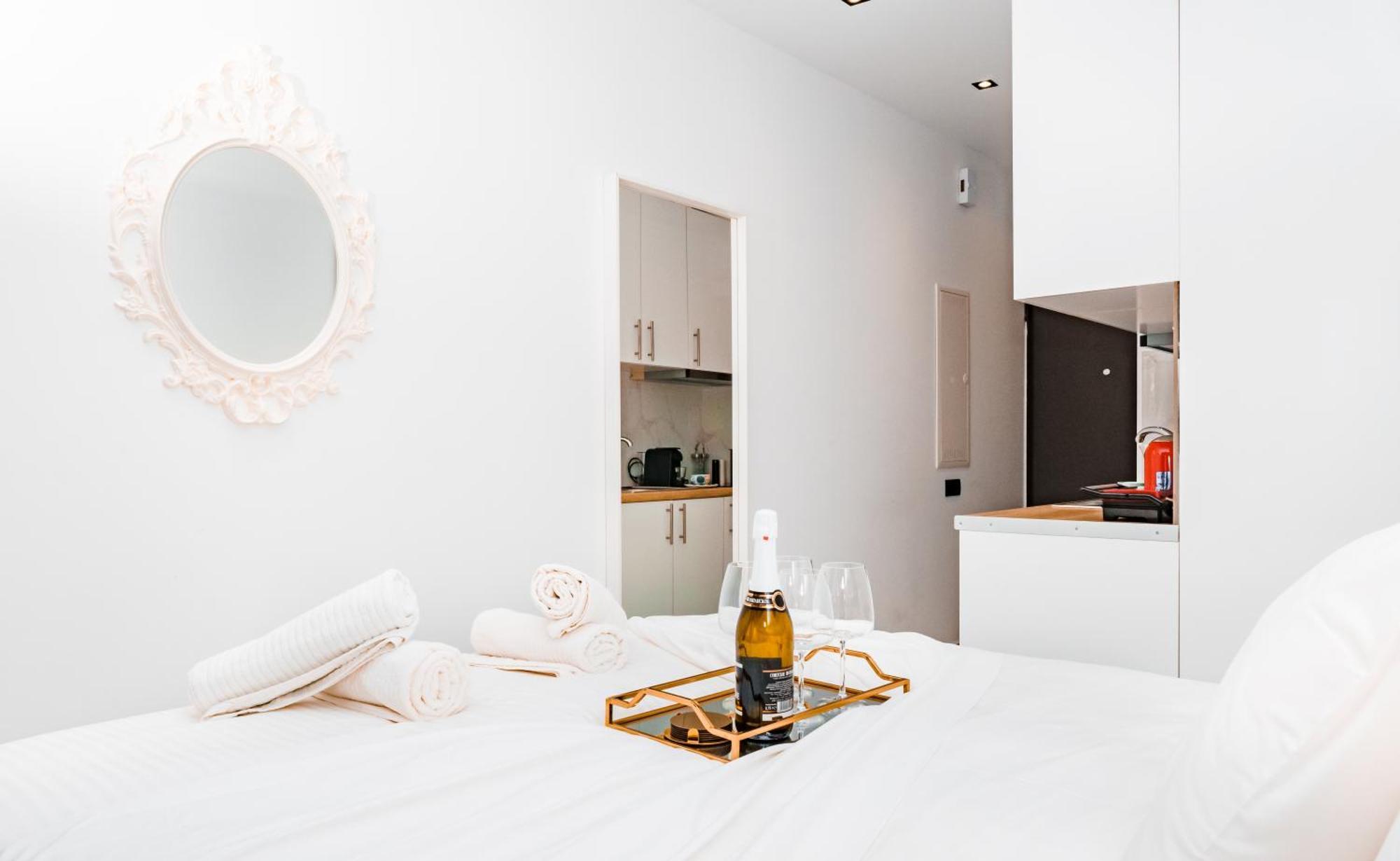 Kallithea Diamond Suite Exterior photo